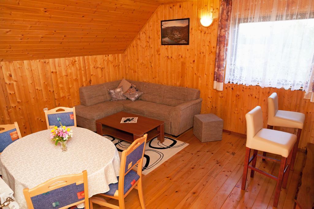 Apartment Ines Smoljanac Bagian luar foto
